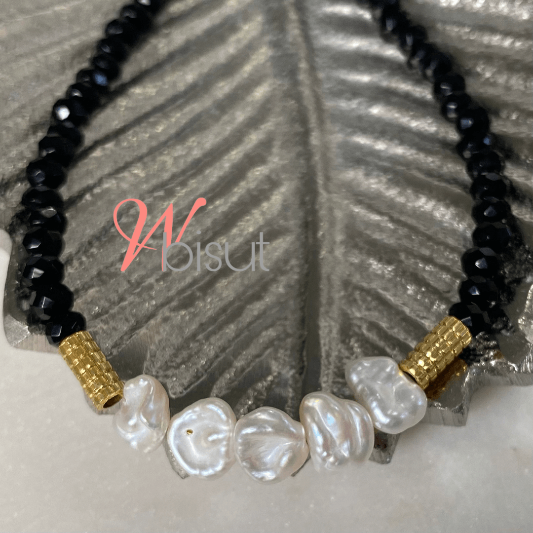 BLACK JADES NECKLACES
