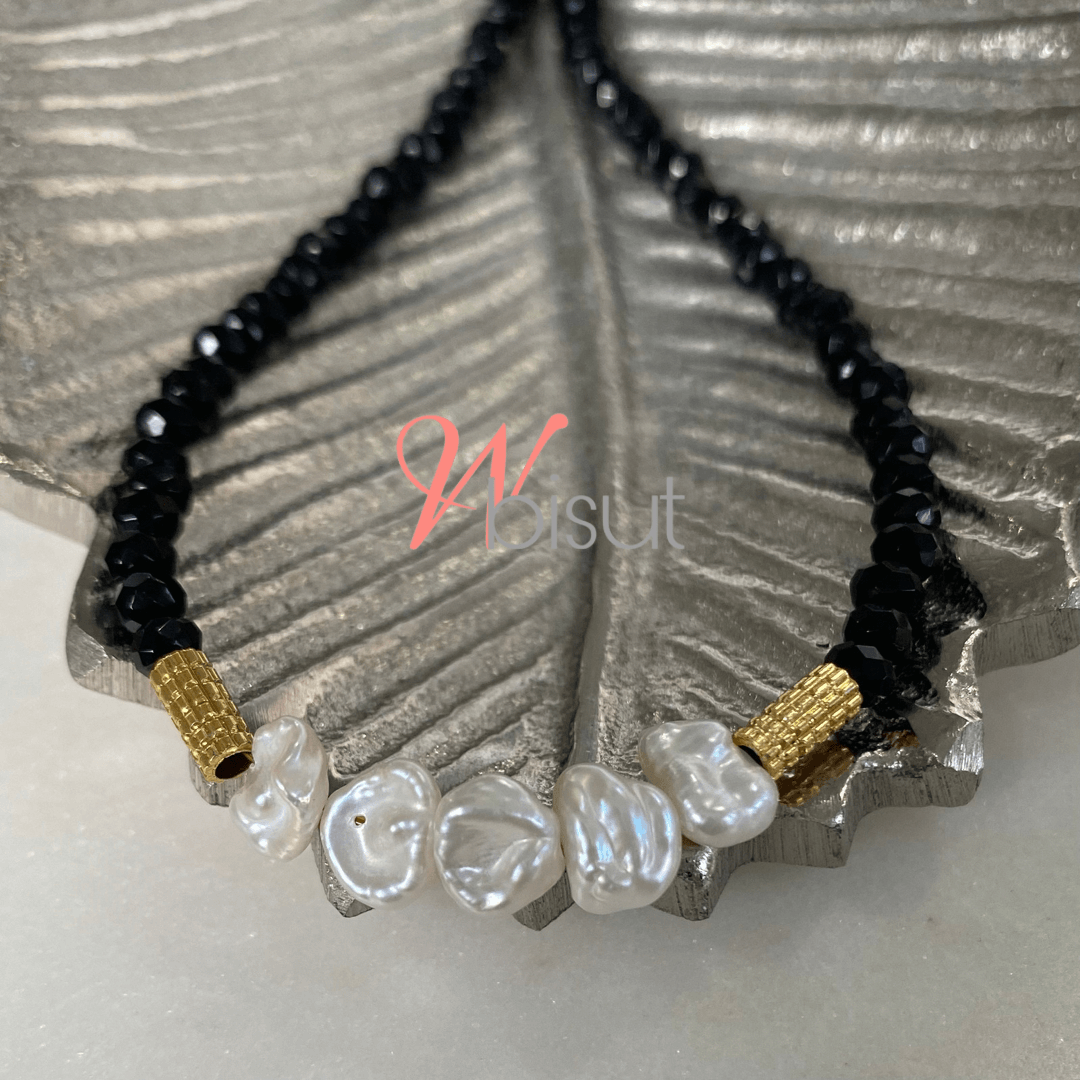 BLACK JADES NECKLACES